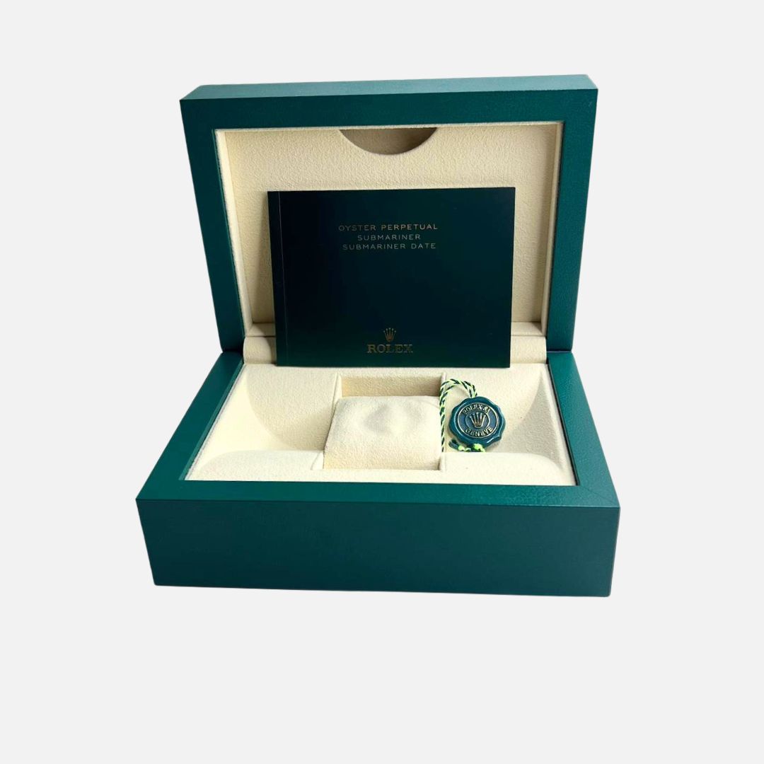 Rolex Submariner Date 116613LB Automatic "Bluesy" 40mm