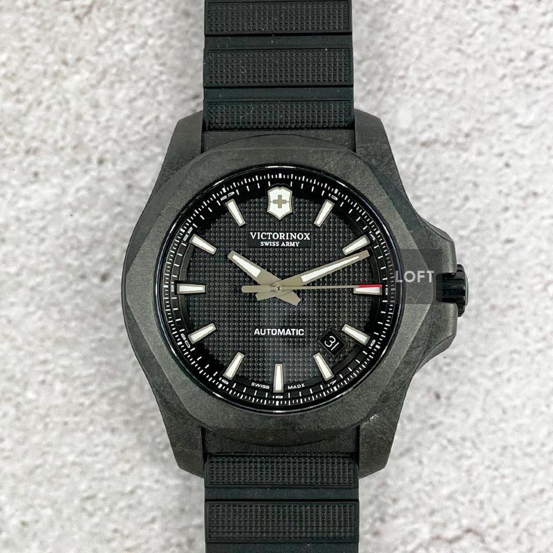Victorinox I.N.O.X. Automatic Carbon 43 mm