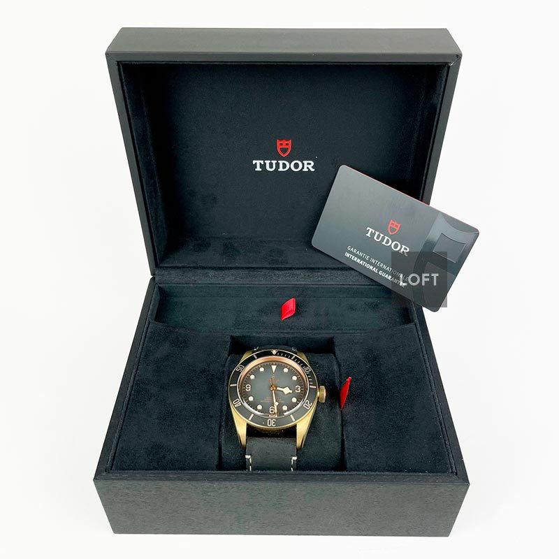 Tudor Black Bay Bronze 43 mm