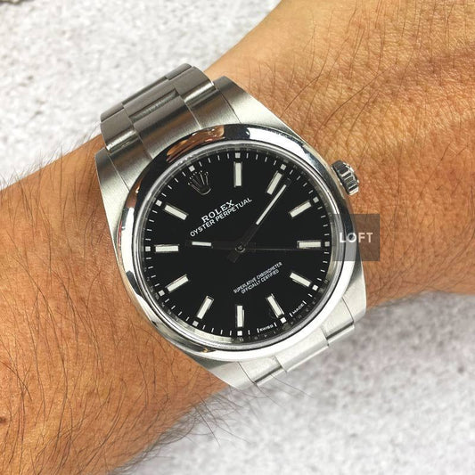Rolex Oyster Perpetual 114300 Black Dial 39 mm