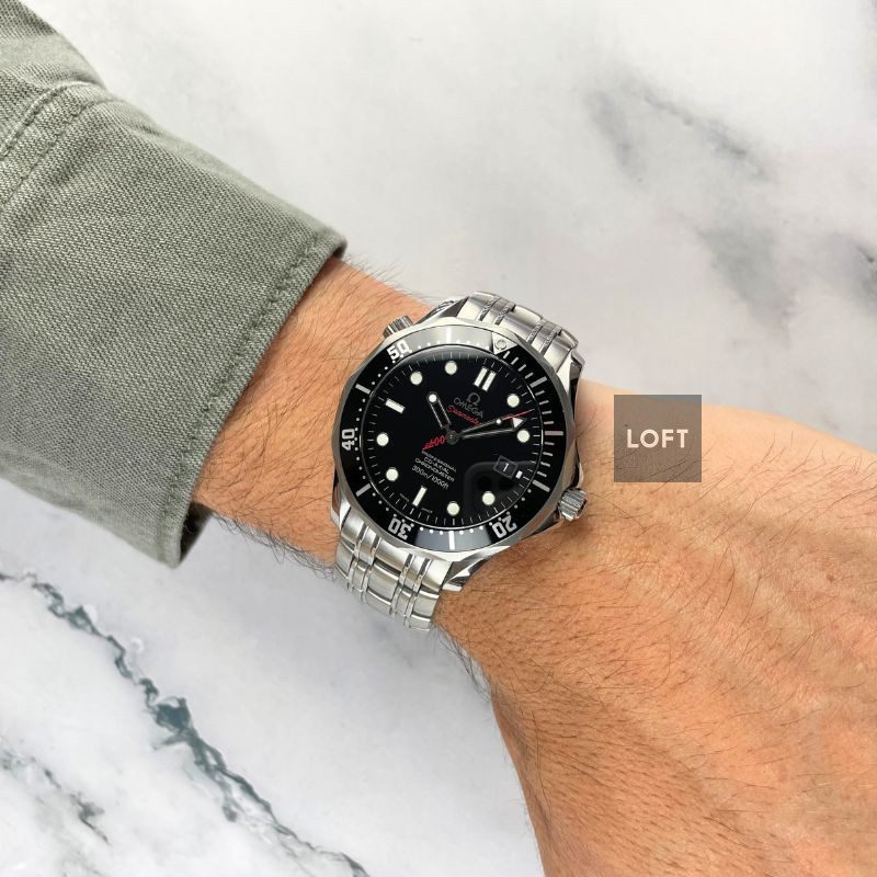 Omega Seamaster Diver 300M Quantum of Solace 41 mm