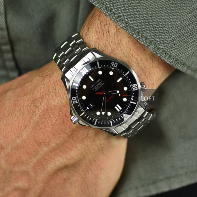 Omega Seamaster Diver 300M Quantum of Solace 41 mm