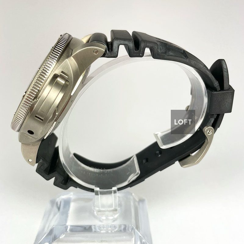 Panerai Luminor Submersible Titanio