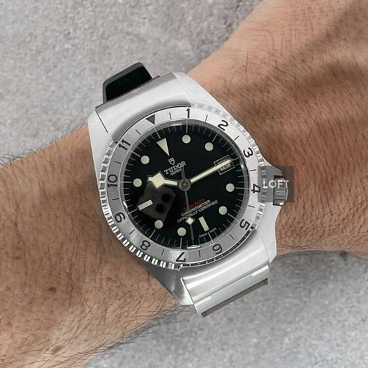 Tudor Black Bay P01 M70150 42 mm