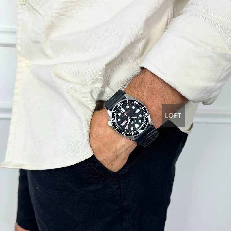 Seiko SKX007 Automatic Diver’s 200m Black 42 mm