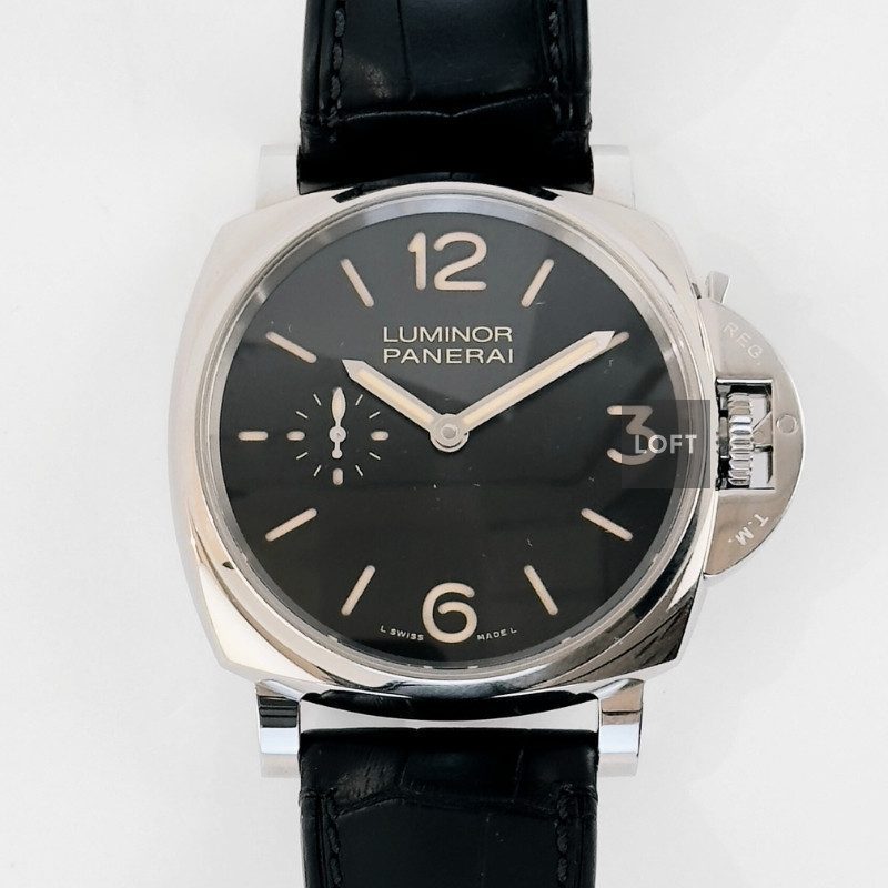 Panerai Luminor Due 3 Days Small Seconds PAM 676 42 mm