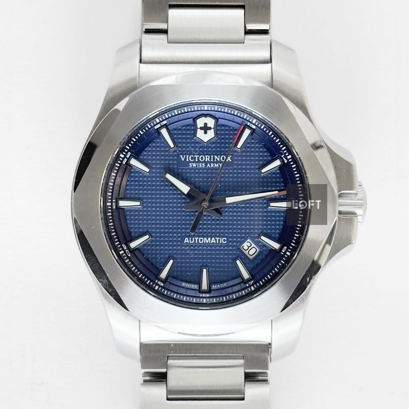 Victorinox Swiss Army I.N.O.X. Quartz Blue Dial 43 mm