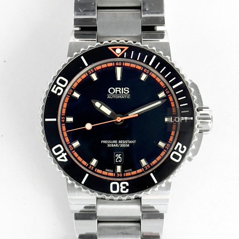 Oris Aquis Date Automatic Black/Orange Dial 43 mm