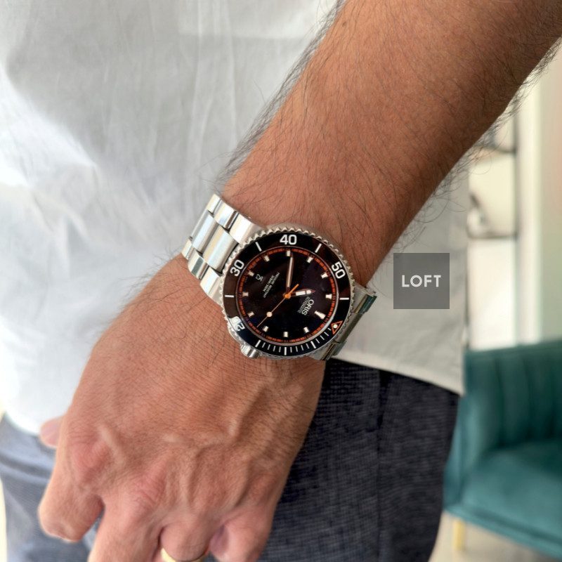 Oris Aquis Date Automatic Black/Orange Dial 43 mm
