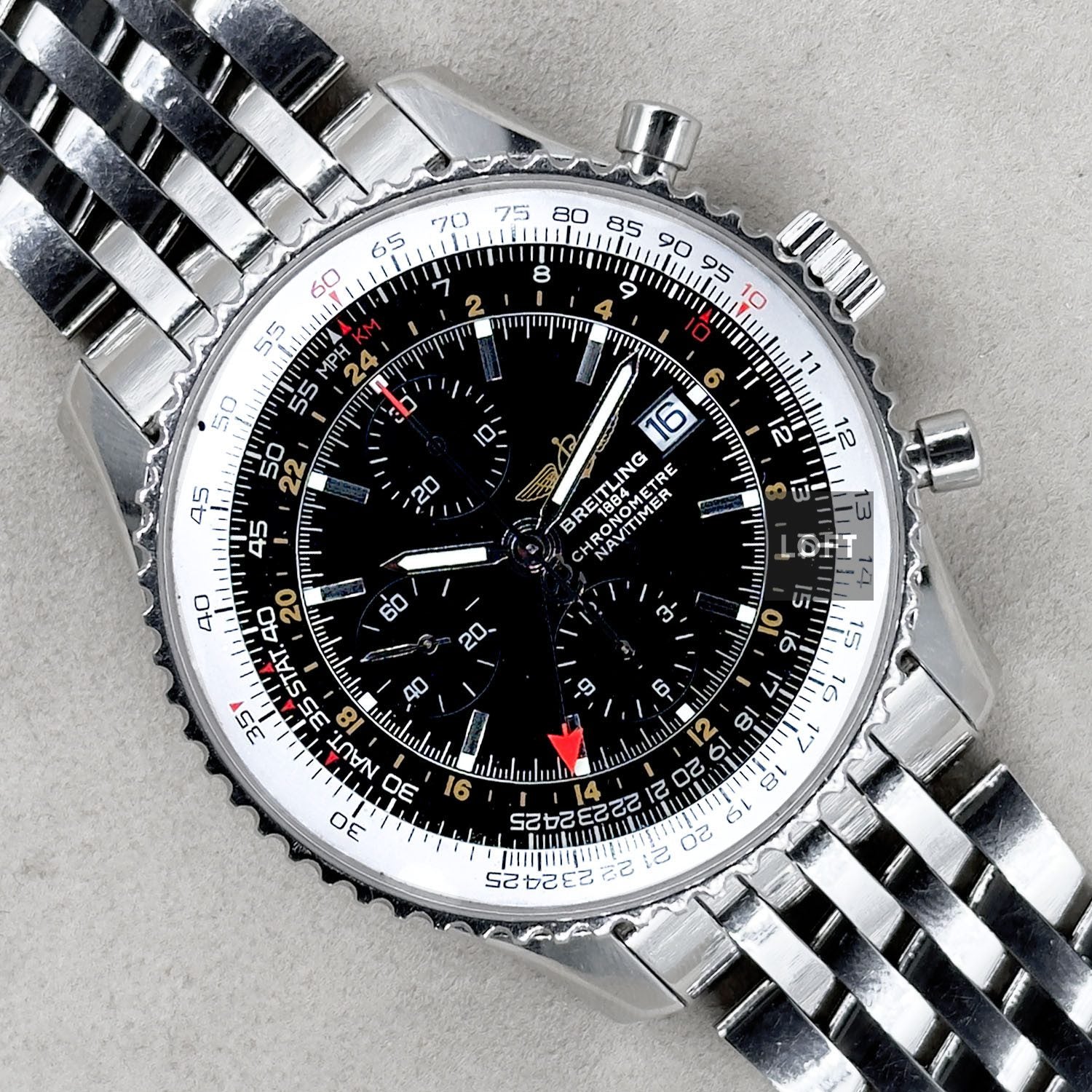 Breitling Navitimer World Chronograph Automatic Chronometer 46 mm