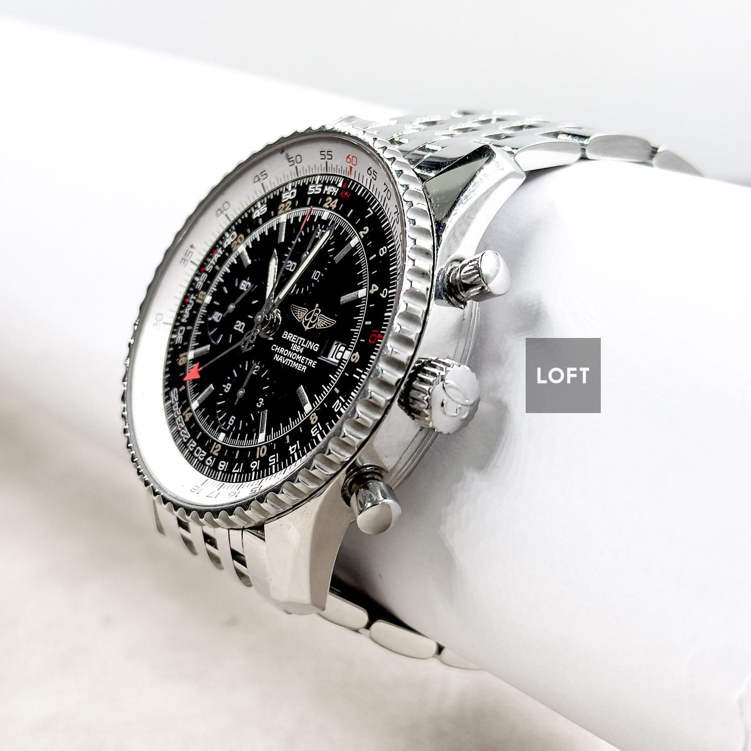 Breitling Navitimer World Chronograph Automatic Chronometer 46 mm