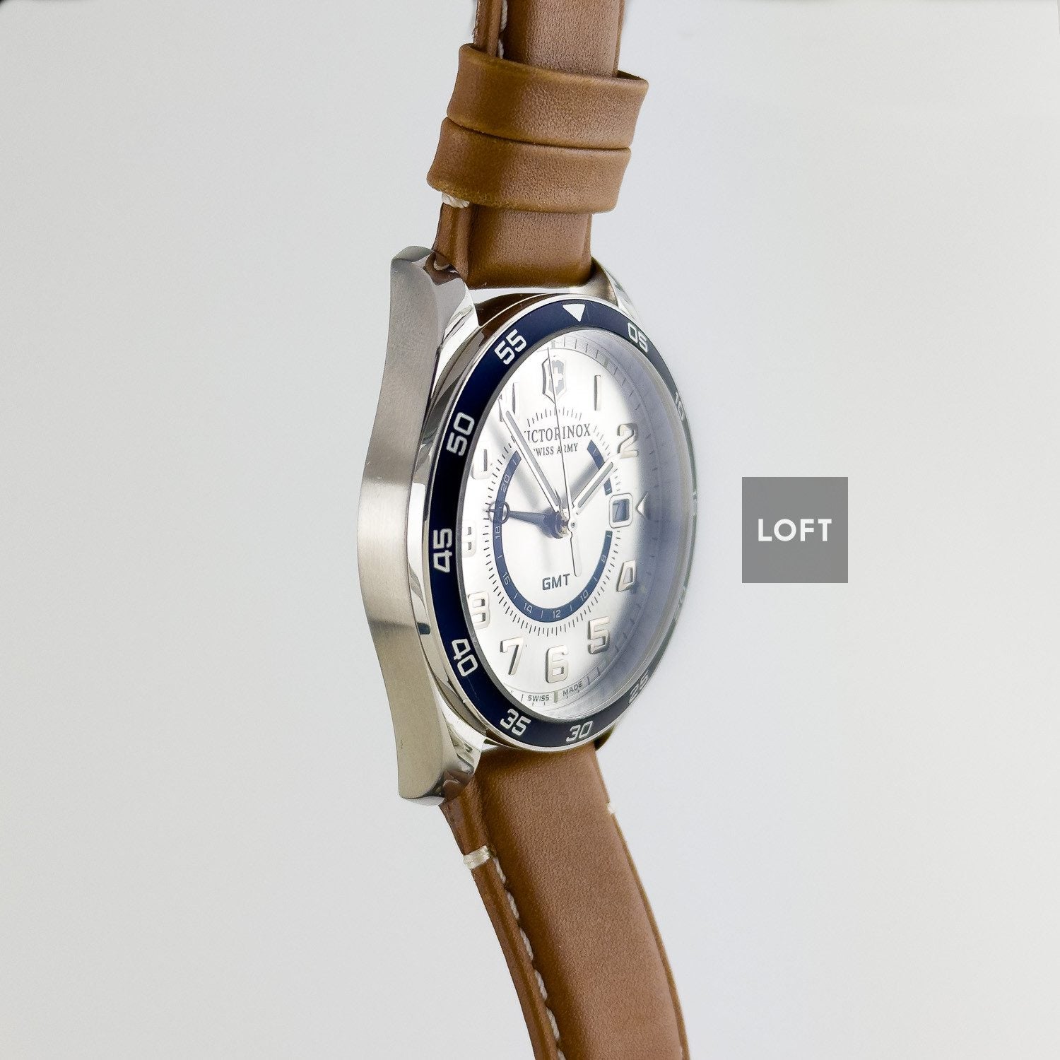 Victorinox Swiss Army FieldForce Classic GMT 42 mm