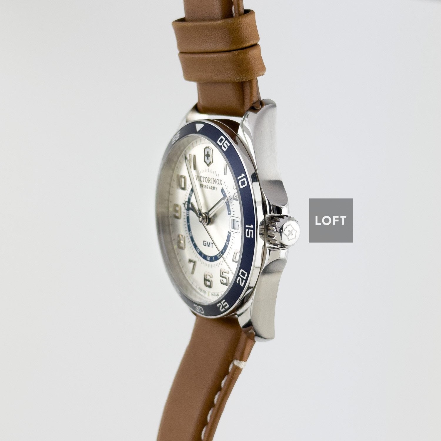 Victorinox Swiss Army FieldForce Classic GMT 42 mm