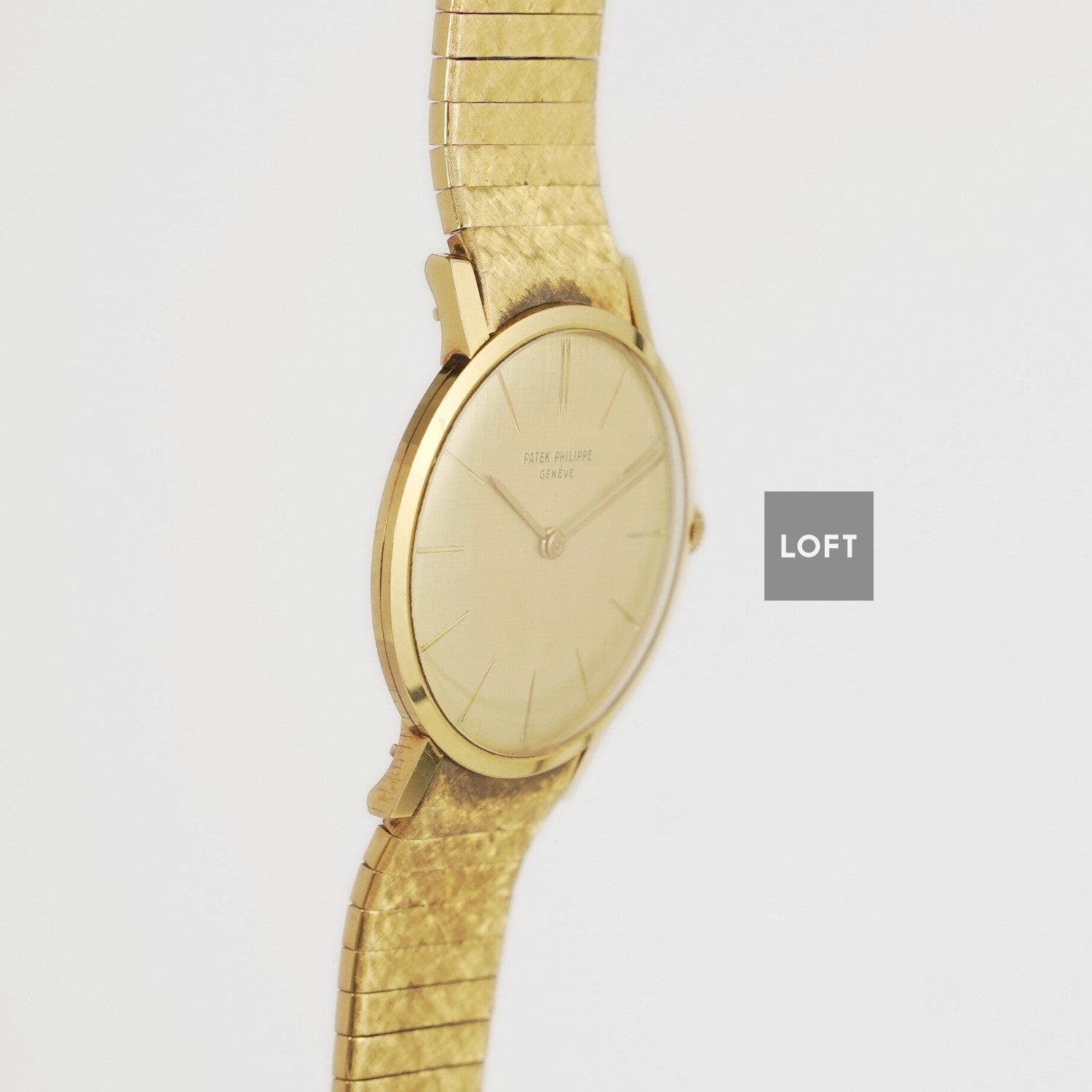 Patek Philippe Calatrava Yellow Gold Manual Wind 32 mm