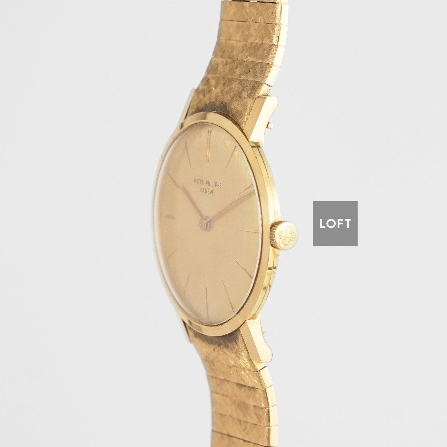 Patek Philippe Calatrava Yellow Gold Manual Wind 32 mm