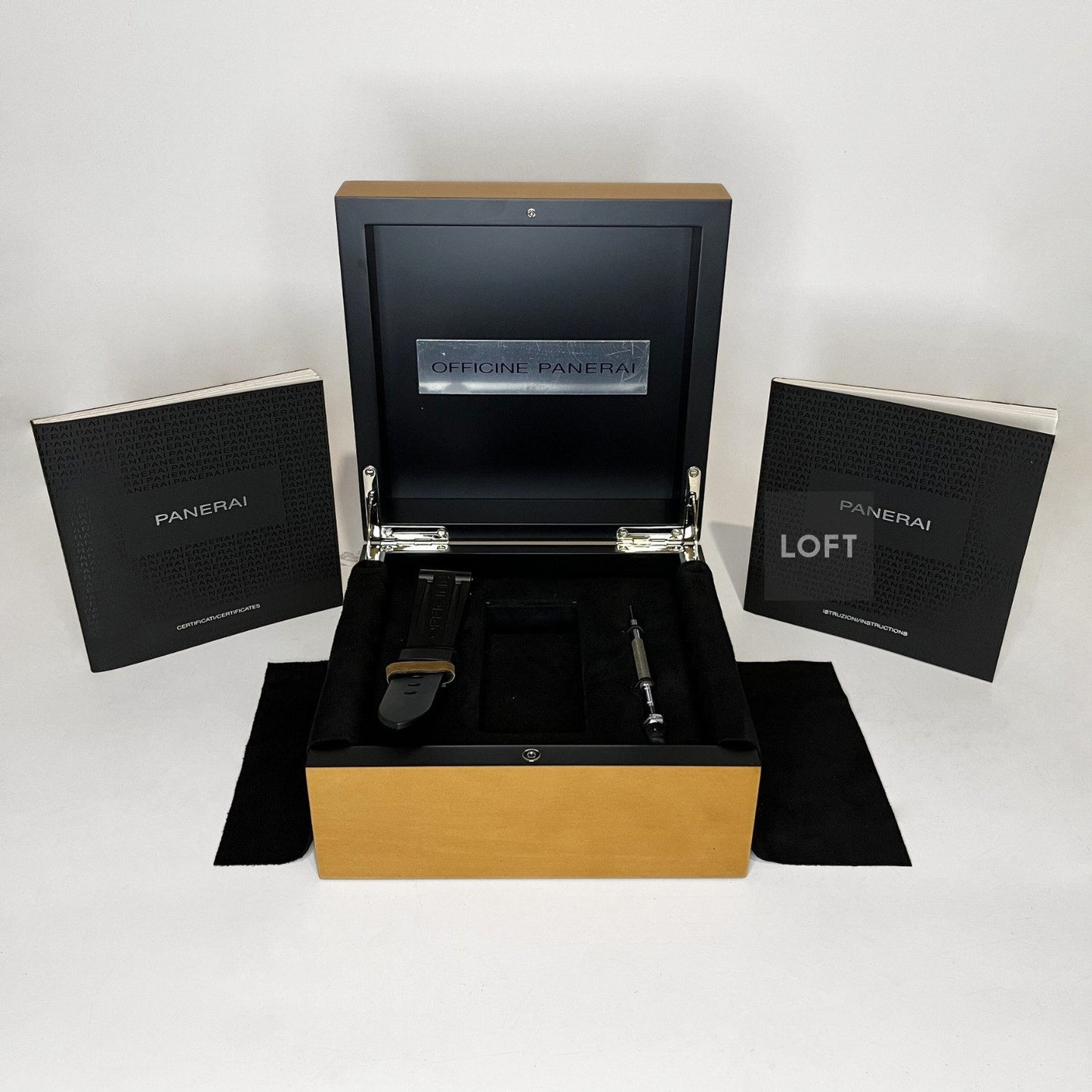 Panerai Luminor Marina PAM 422 Manual Wind 47 mm
