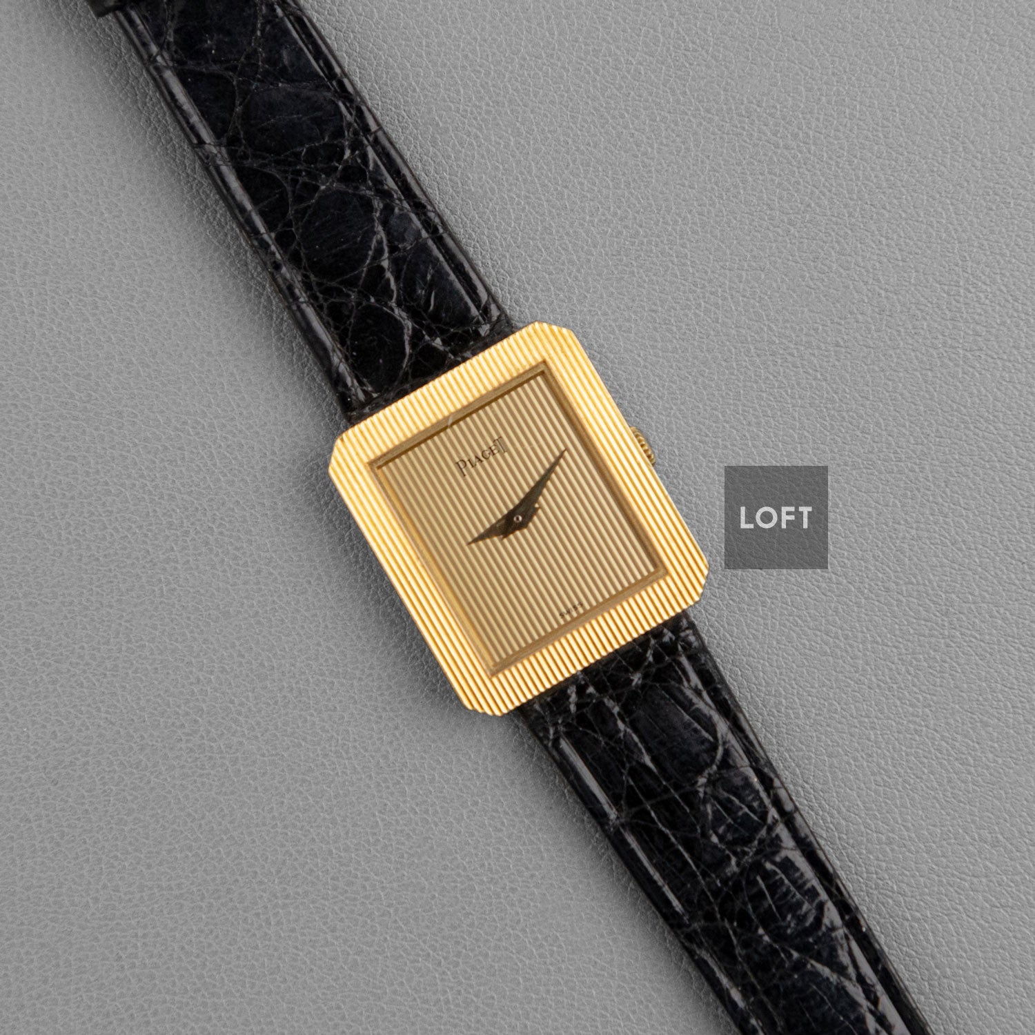 Piaget Tank 9154 Ladies 18k Yellow Gold 25 mm