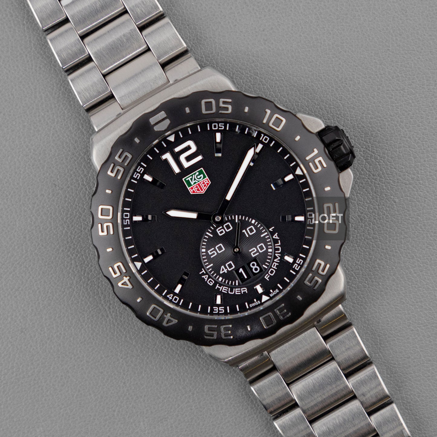 TAG Heuer Formula 1 Big Date Quartz Small Seconds 42 mm