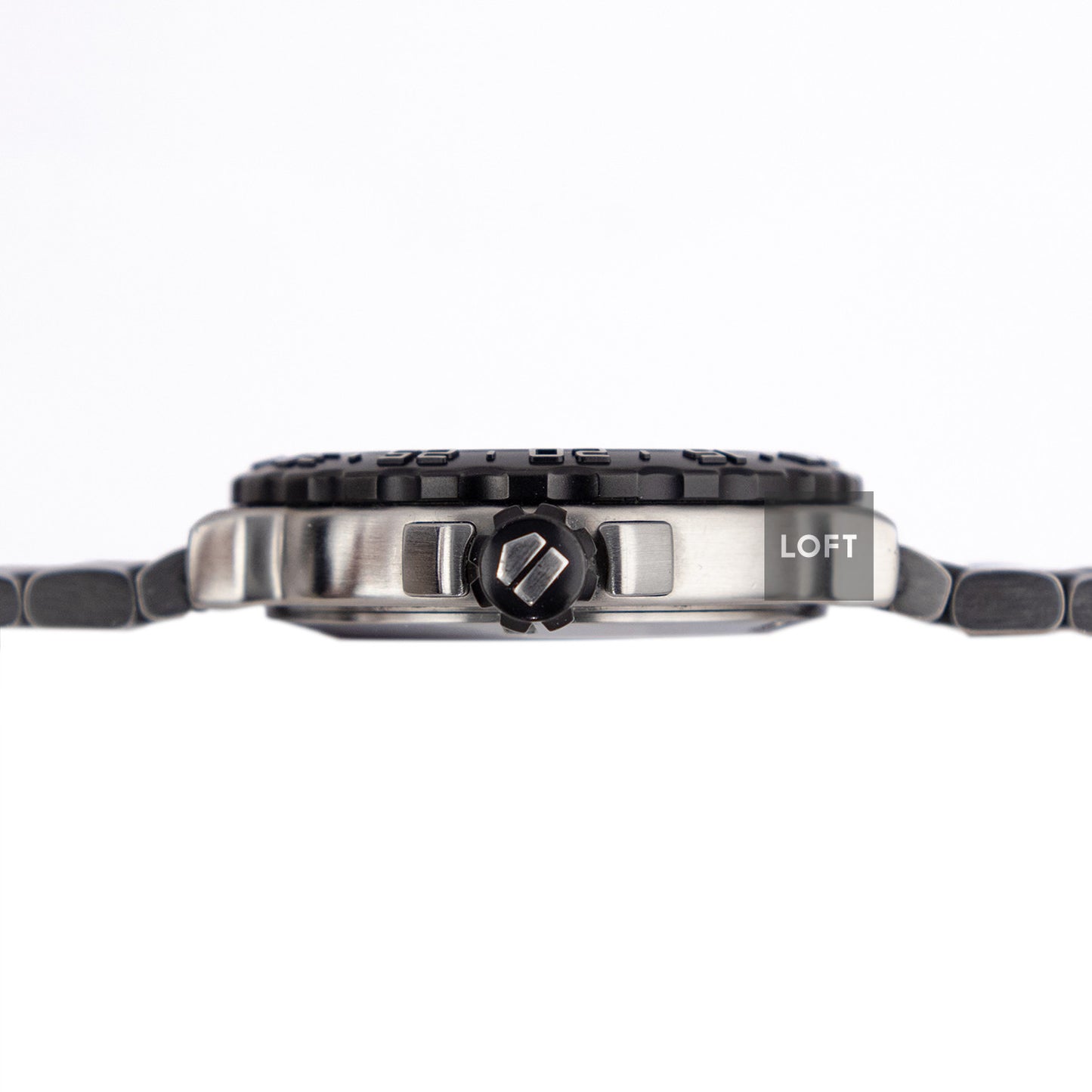 TAG Heuer Formula 1 Big Date Quartz Small Seconds 42 mm