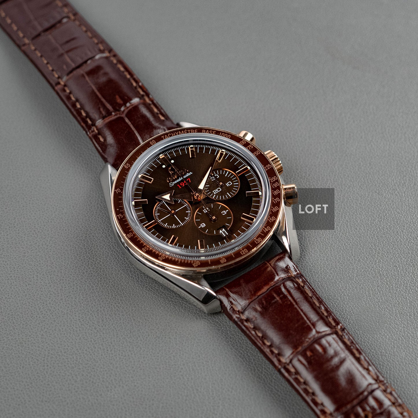 Omega Speedmaster Broad Arrow Steel/Red Gold 42mm