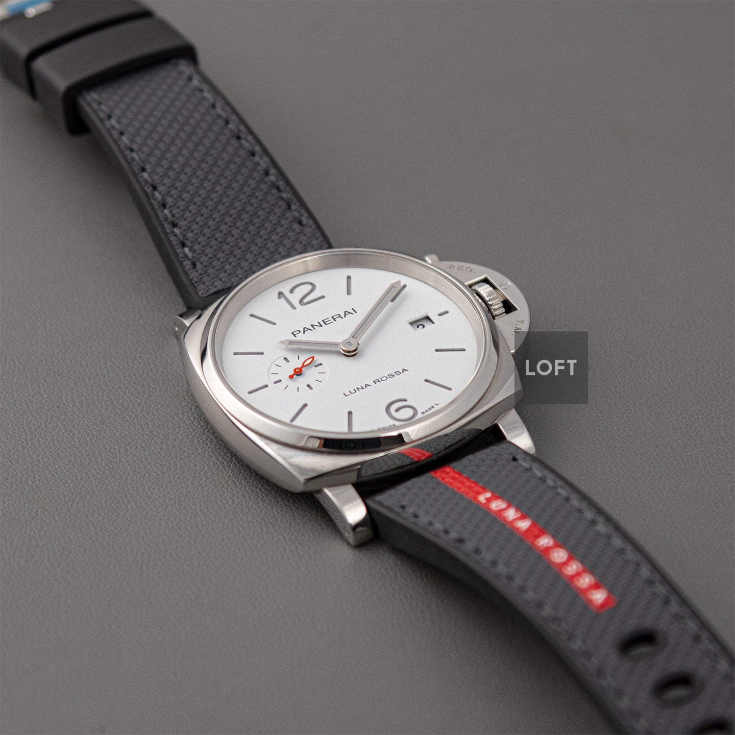 Panerai Luminor Luna Rossa PAM01342 Manual 44mm