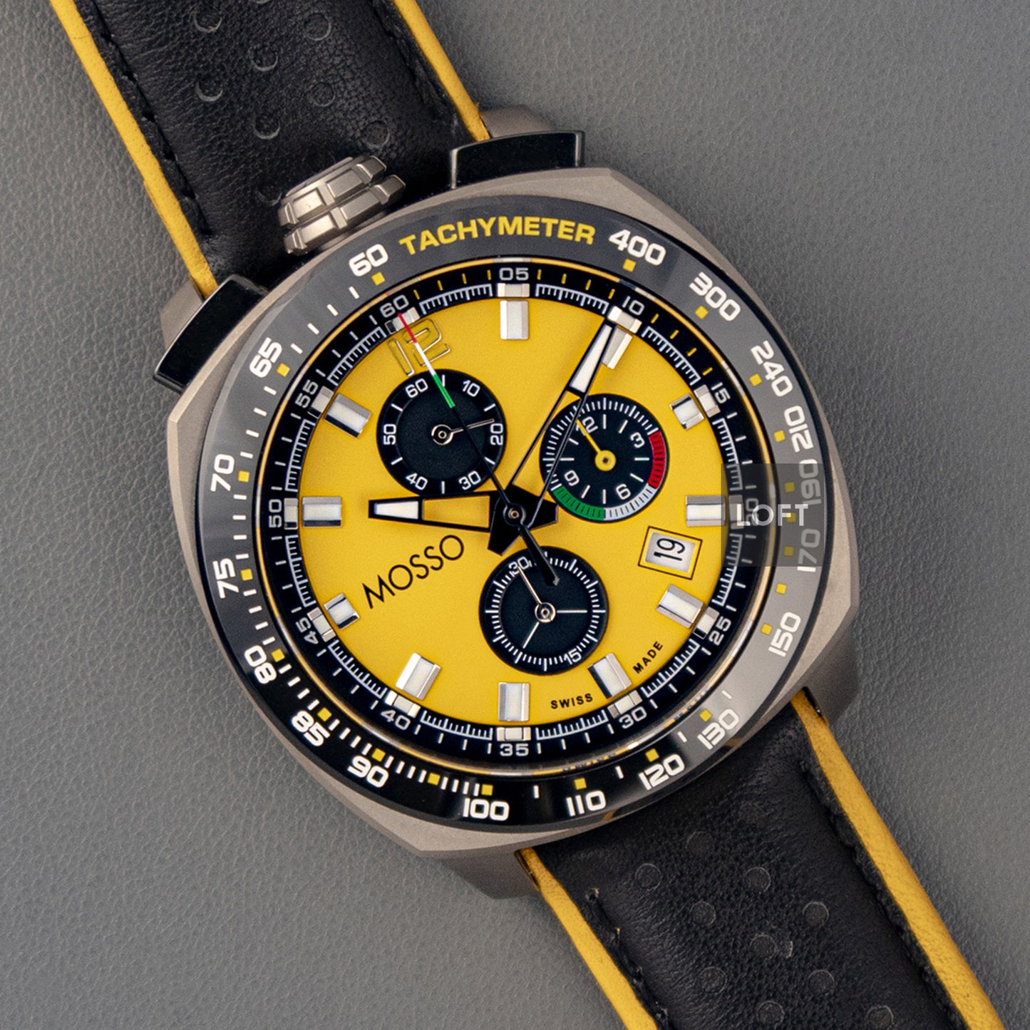Mosso Italia Bull Head Quartz Chronograph Yellow 42mm