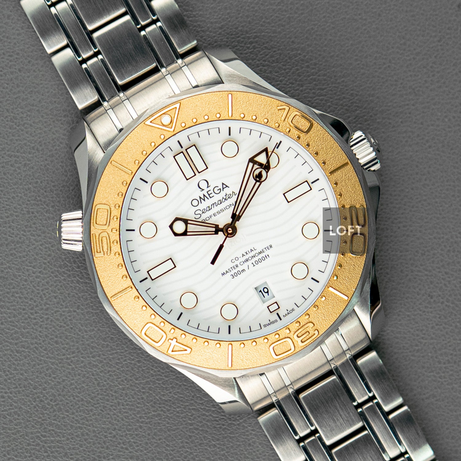 Omega Seamaster Diver 300M "Paris 2024" 42mm