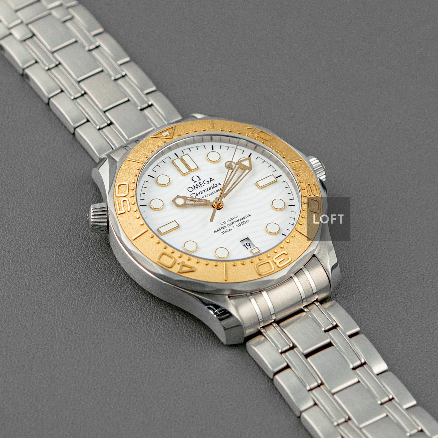 Omega Seamaster Diver 300M "Paris 2024" 42mm