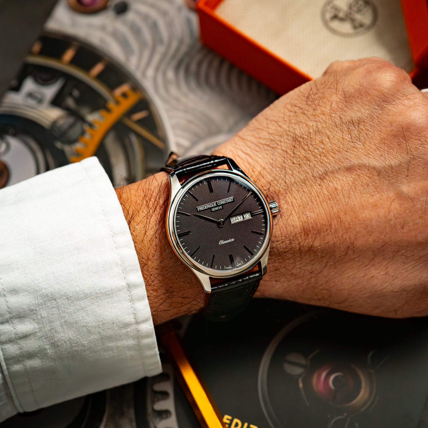 Frédérique Constant Classics Quartz Black Dial 40mm