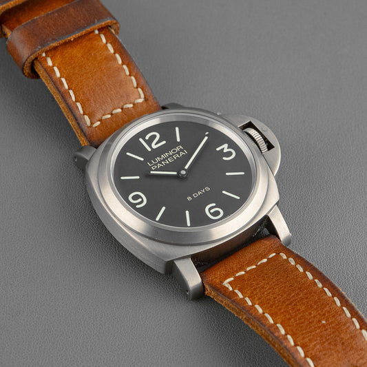 Panerai Luminor PAM 562 8 Days Manual Wind 44mm