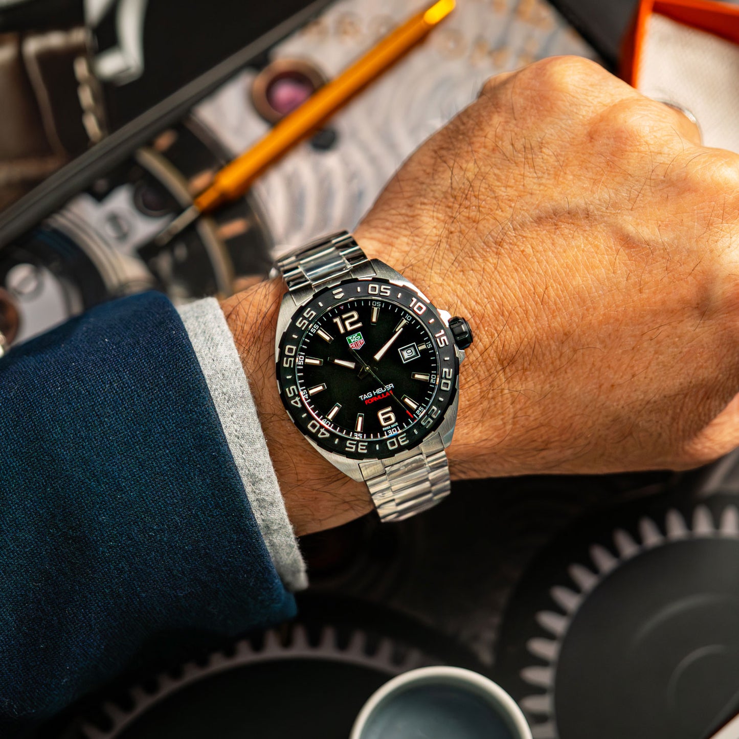 TAG Heuer Aquaracer Quartz Black Dial Steel 43mm