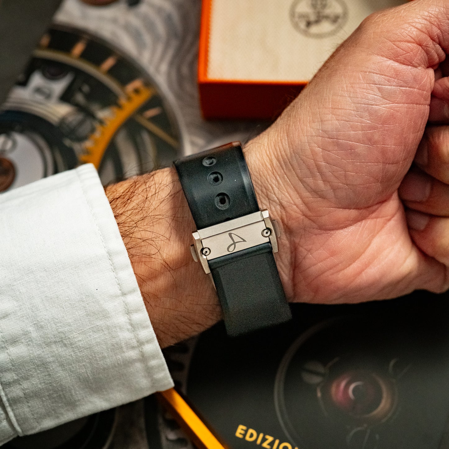Hautlence Avant-garde HLRS 03 Titanium Automatic 44mm