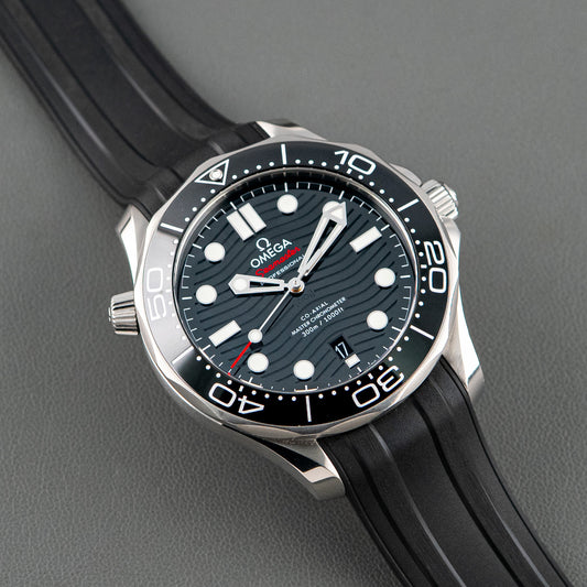 Omega Seamaster Diver 300M Black Dial Rubber Strap 42mm