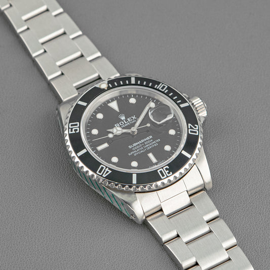 Rolex Submariner Date 16610 Black Automatic 40mm