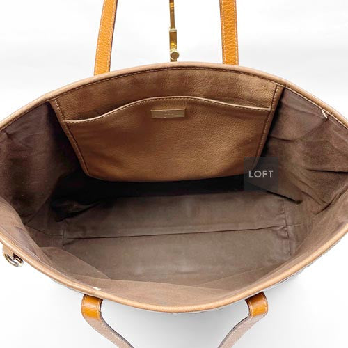 Carolina Herrera Tote café monograma de letras