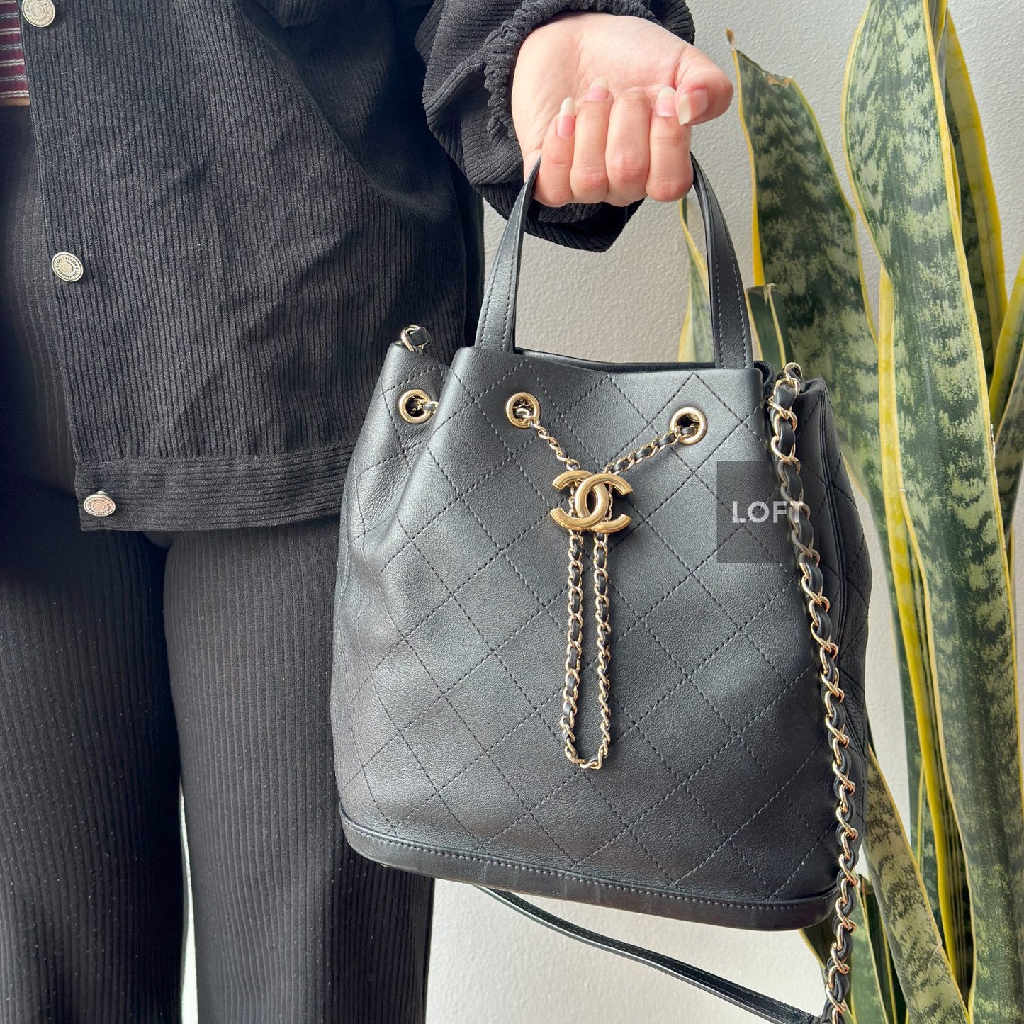 Chanel Bucket Bag Lambskin & Gold Metal
