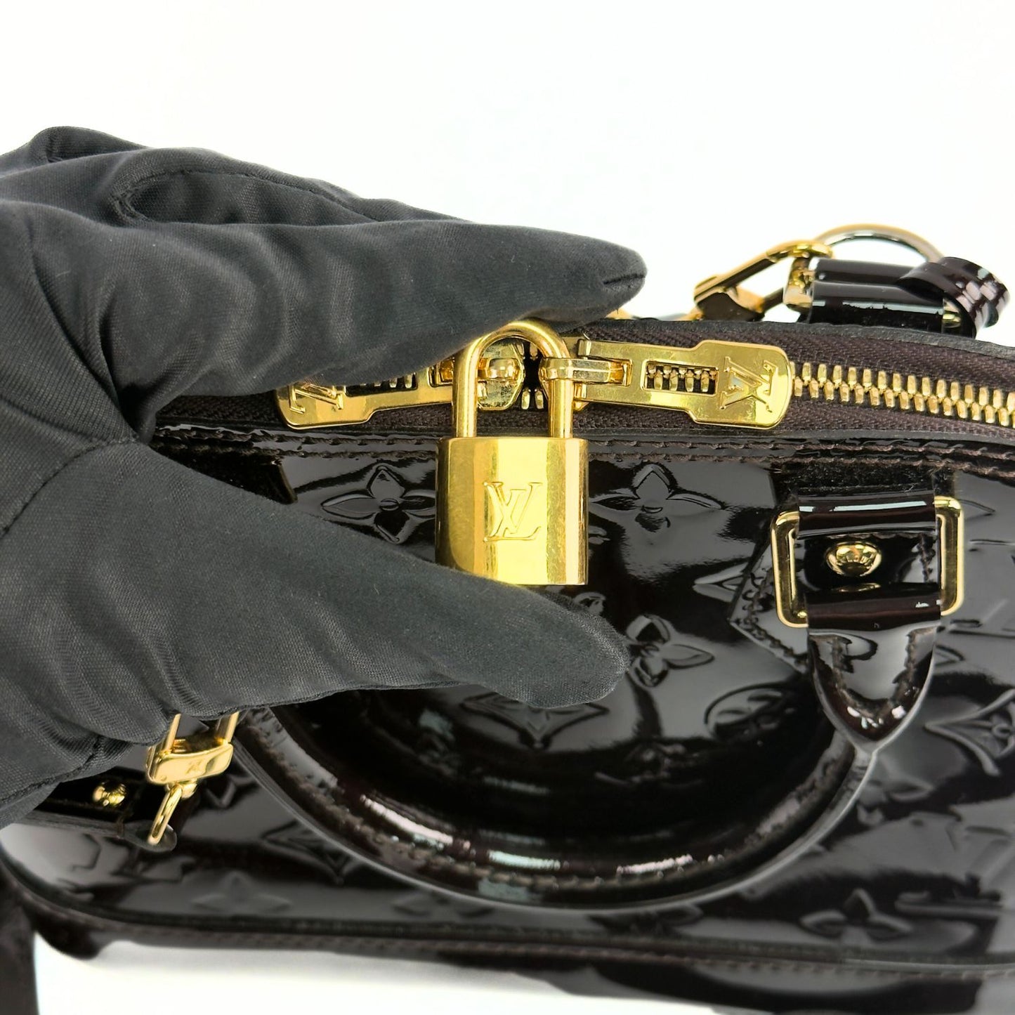 Louis Vuitton Alma BB MV Amarante