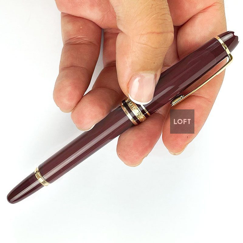 Montblanc Pluma Meisterstuck Red Fountain Pen 14K