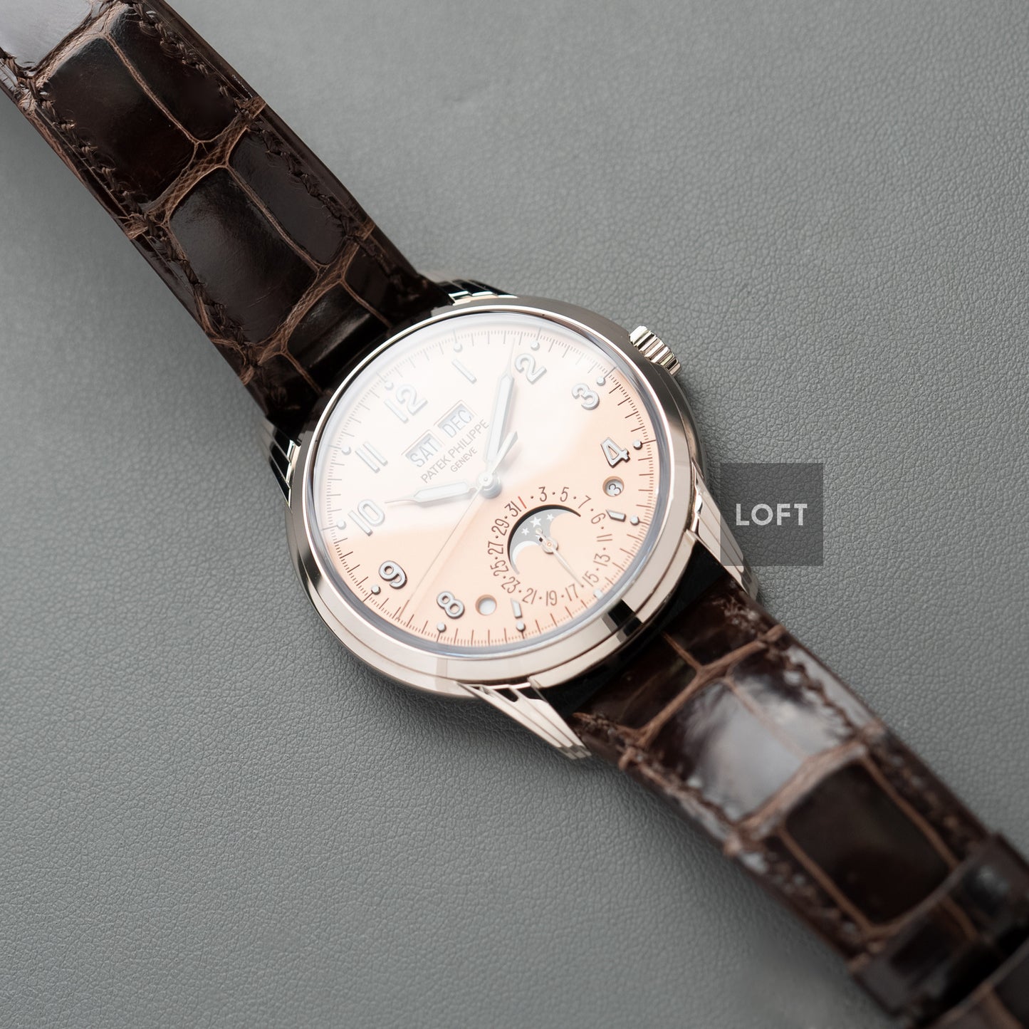 Patek Philippe Perpetual Calendar Salmon 40 mm