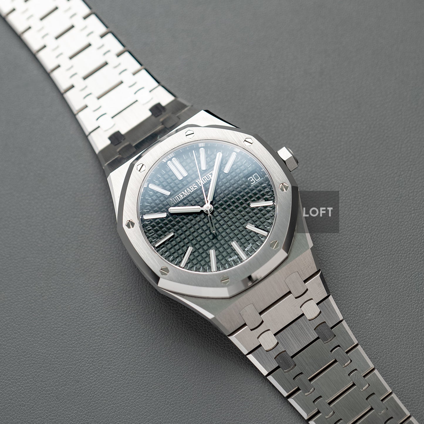 Audemars Piguet Royal Oak Selfwinding Stainless Steel / Green 41 mm