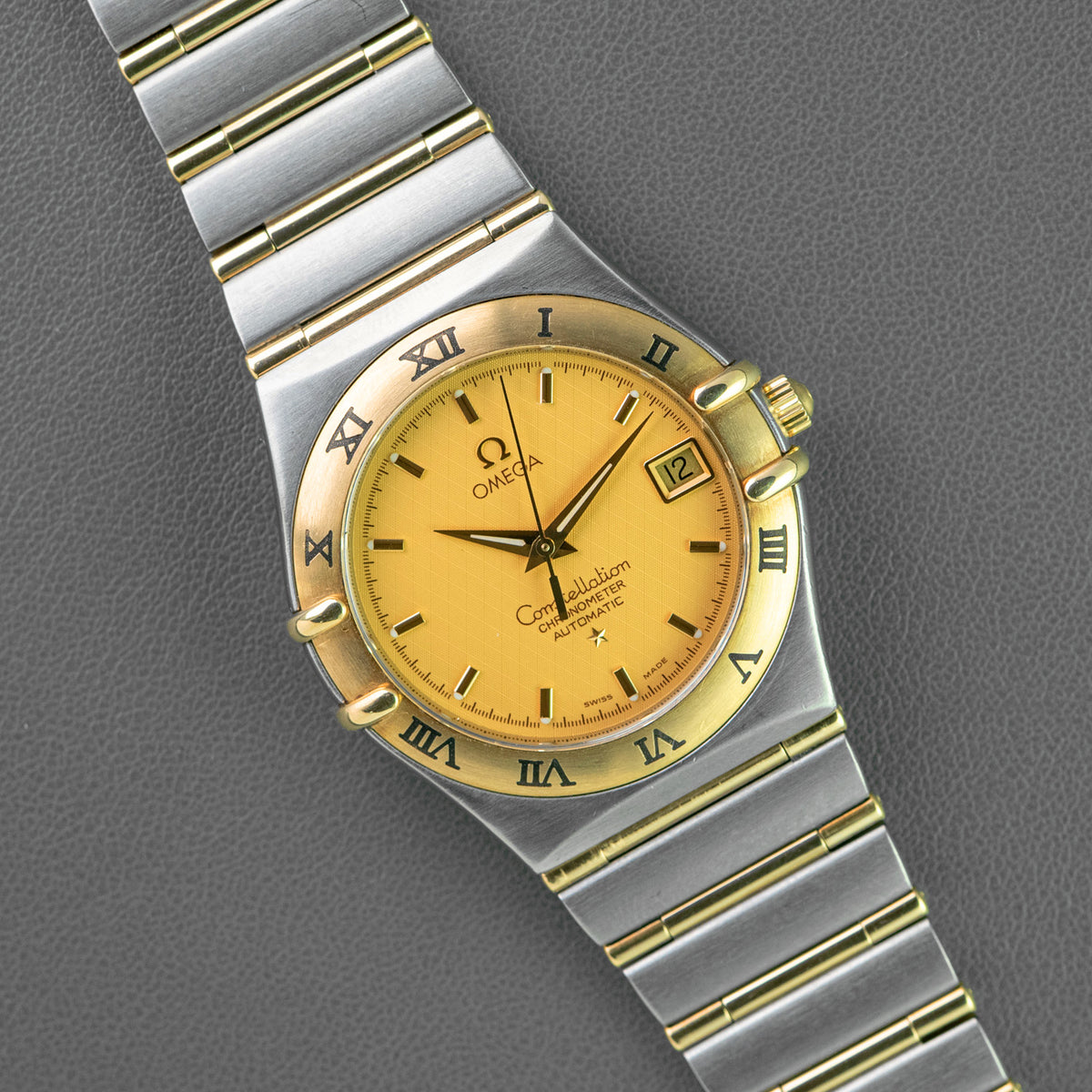 Omega Constellation Manhattan Two-Tone Champagne Dial 35.5mm
