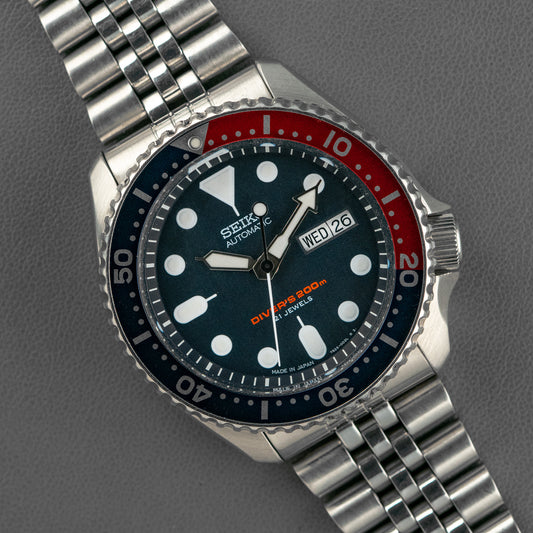 Seiko SKX009 Automatic Diver's 200M Pepsi Bezel 42mm