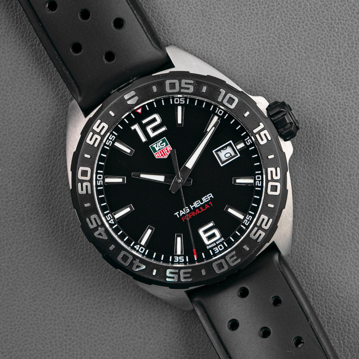 TAG Heuer Formula 1 WAZ1110 Quartz Black Dial 41mm