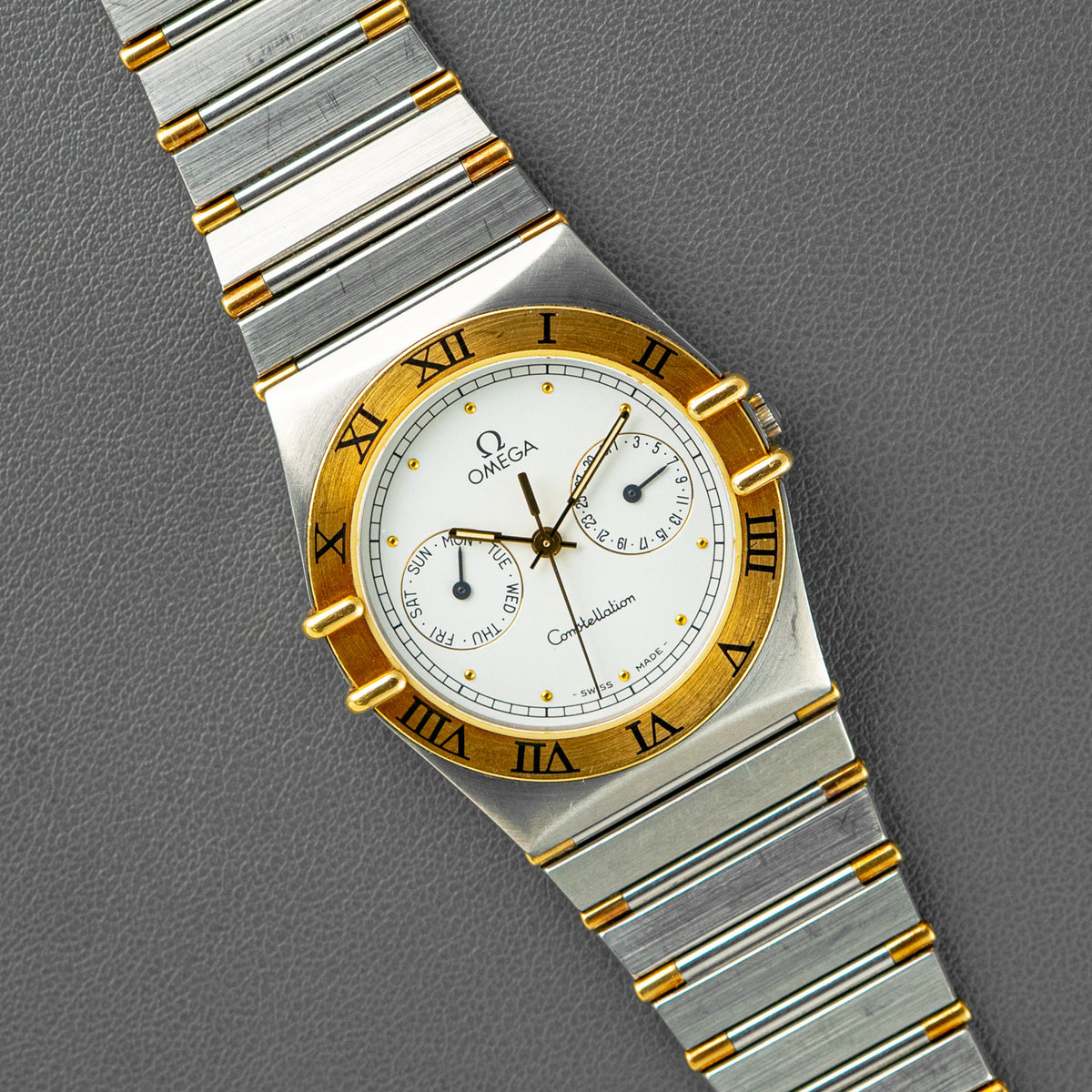Omega Constellation Manhattan Day-Date Two-Tone Quartz 33mm