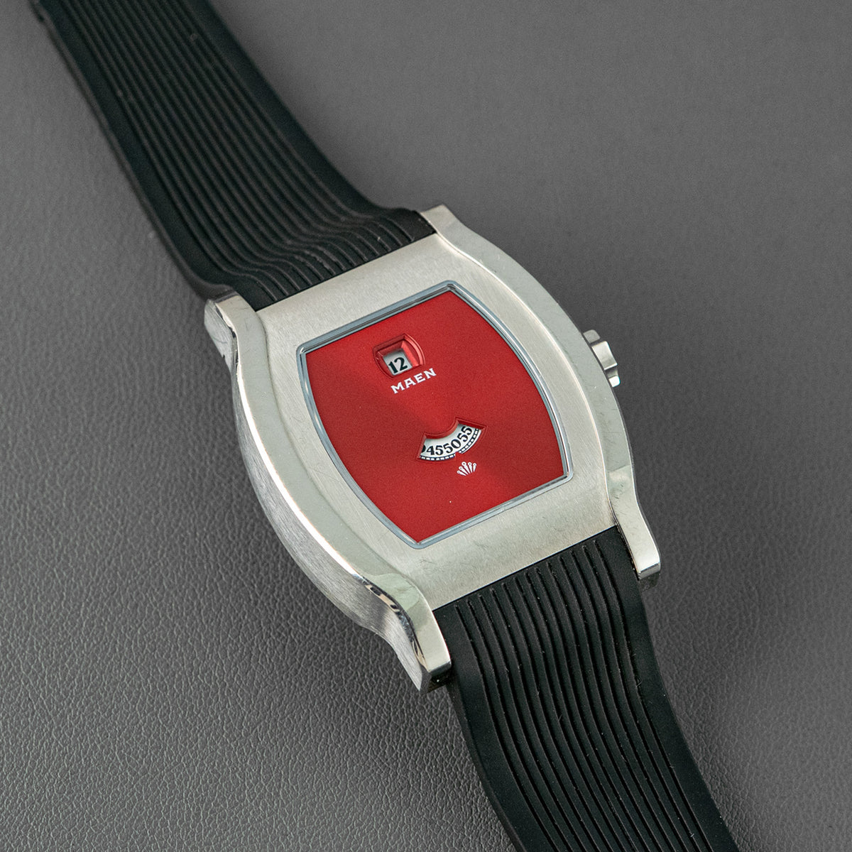 Maen Grand Tonneau Red Dial Automatic 34mm