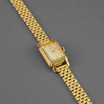 Universal Genève Ultra-Slim Yellow Gold 31.5mm