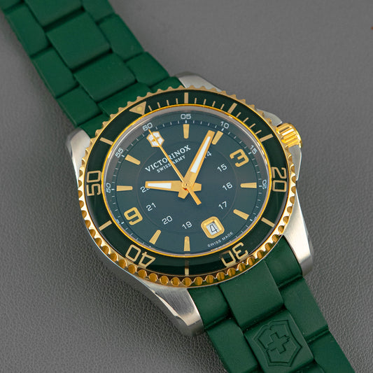 Victorinox Maverick Large 242008 Two-Tone Green Dial 43mm