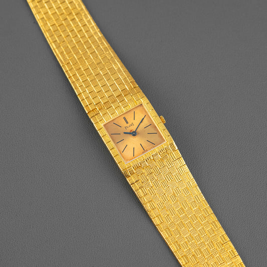 Piaget Polo 9131H5 Square Yellow Gold Vintage 23mm
