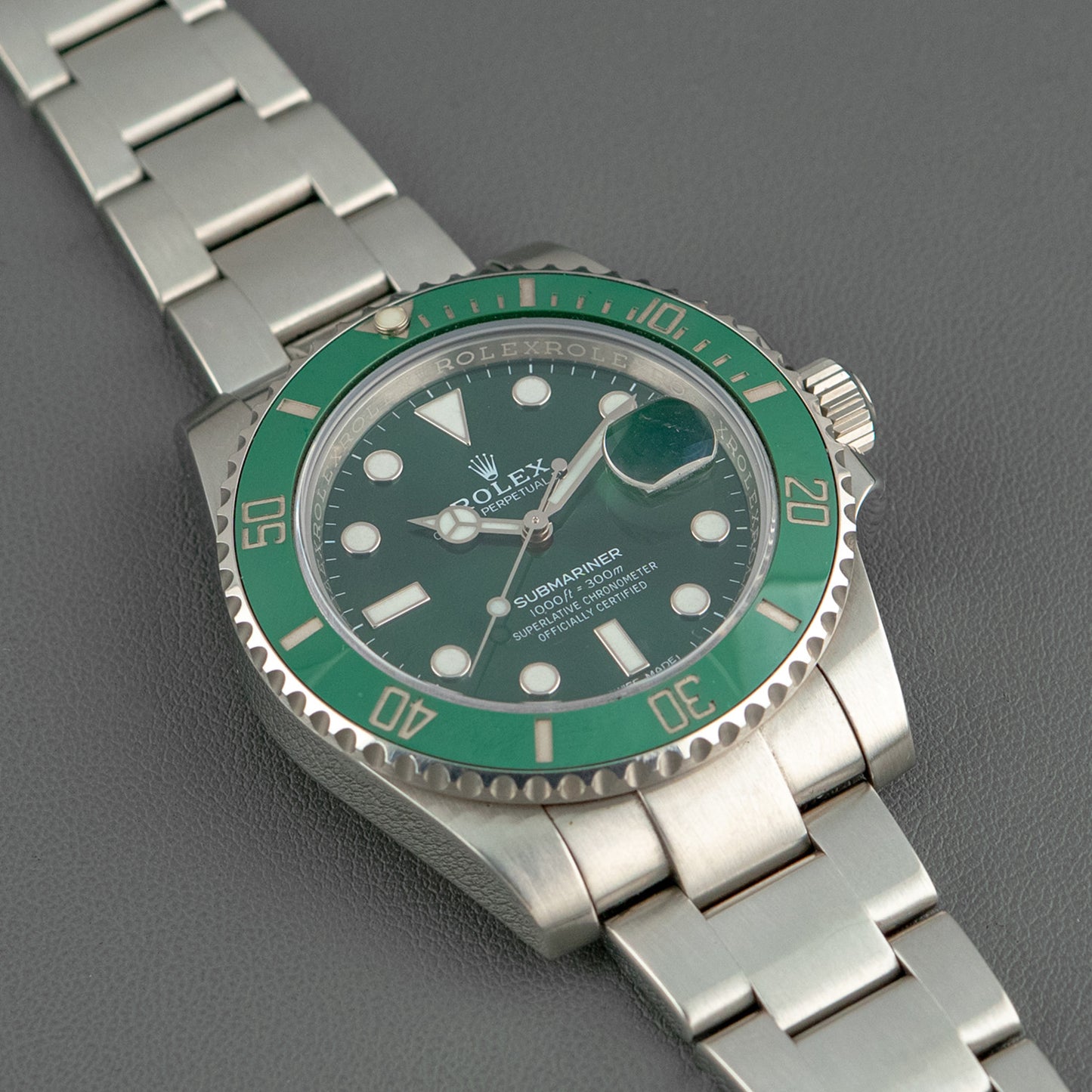 Rolex Submariner Date 116610LV Green Dial "Hulk" 40mm