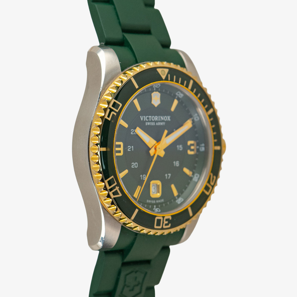 Victorinox Maverick Large 242008 Two-Tone Green Dial 43mm